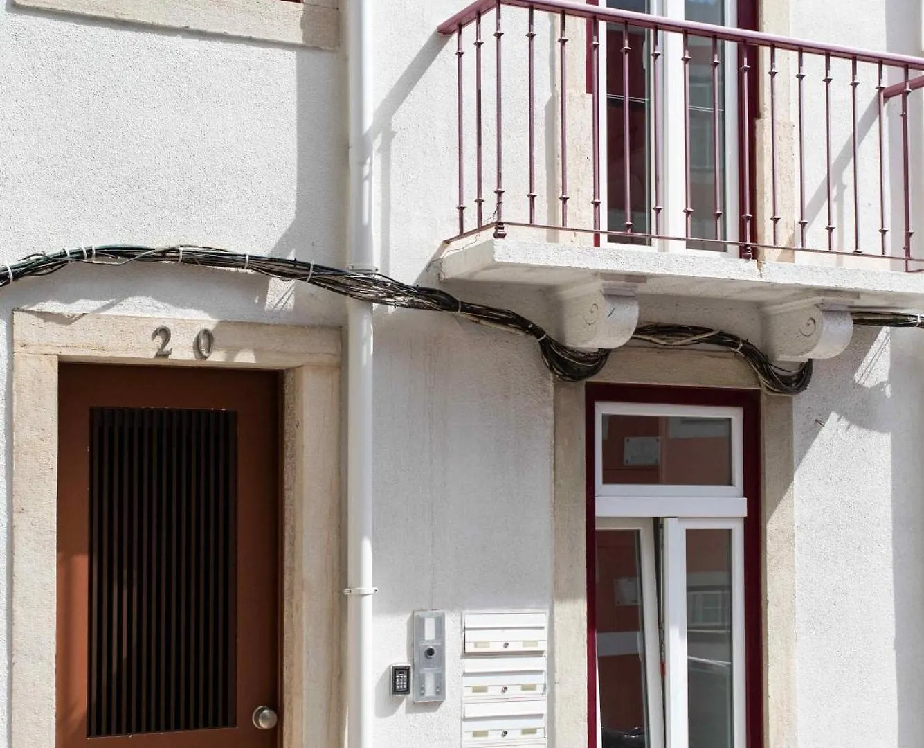 Amaro - Elegant 2 Bedroom Apartment In Alcantara Lisboa